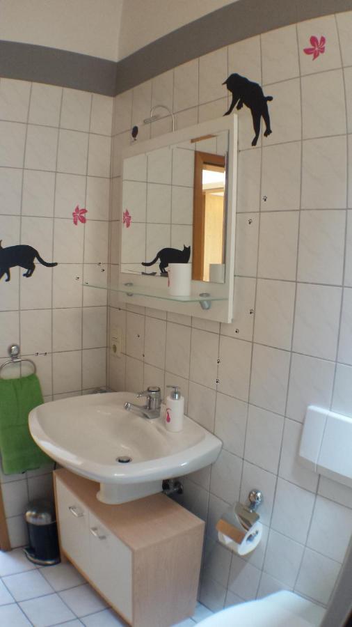 Ferienwohnung Katzenberger Beverungen Camera foto